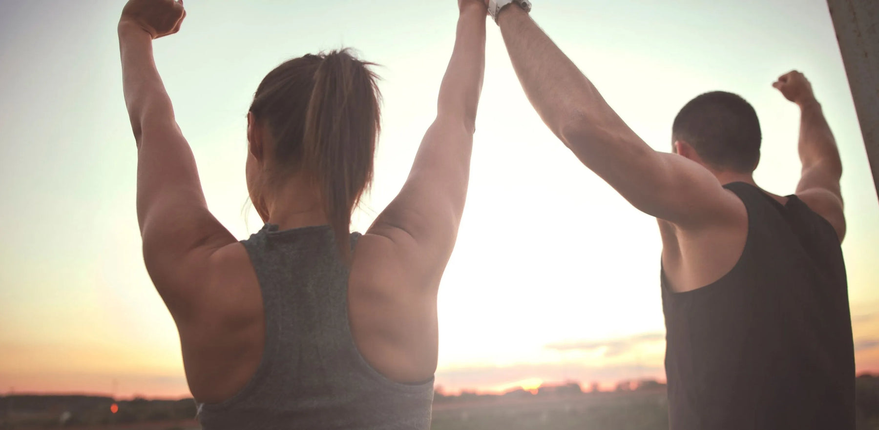 TYYTYVÄISET ASIAKKAAT